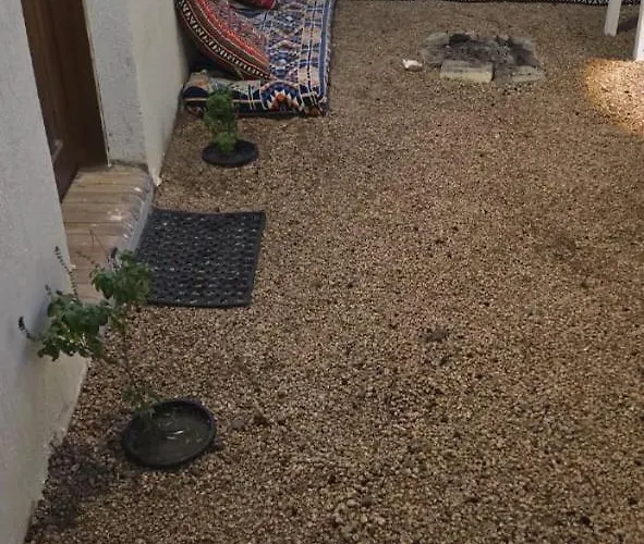 Nada House